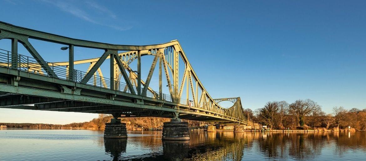 Across the Bridge to Freedom